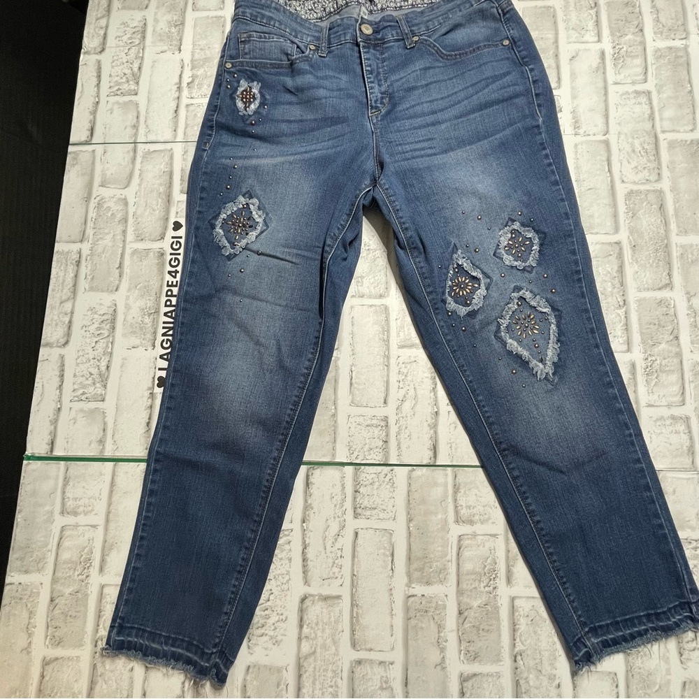 Vintage Code Bleu America "Bestie" Jeans. Gracie. Size 14W. Distressed. Studs